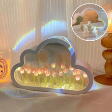 Afbeelding in Gallery-weergave laden, Wolken Tulp Lamp