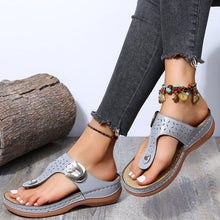 Afbeelding in Gallery-weergave laden, Teenslippers met sleehak