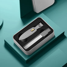 Afbeelding in Gallery-weergave laden, Stainless Steel Nail Clipper with Ring Lock
