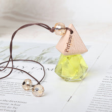 Afbeelding in Gallery-weergave laden, Auto parfum hanger
