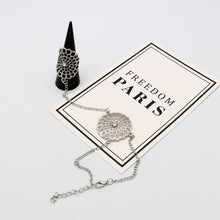 Afbeelding in Gallery-weergave laden, Uitgesneden Bloem Dream Catcher Armband Ring
