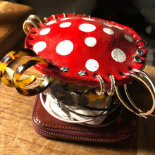 Afbeelding in Gallery-weergave laden, Leuke Paddestoel Oorbel Houder
