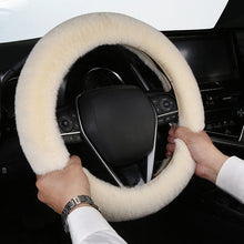 Afbeelding in Gallery-weergave laden, Universele Pluche Auto Stuurhoes
