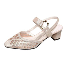 Afbeelding in Gallery-weergave laden, Sandalen met enkelbandje en strassteentjes met spitse neus
