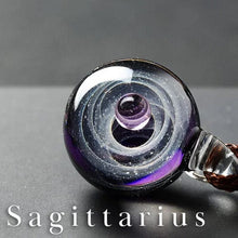 Afbeelding in Gallery-weergave laden, Kosmische sterrenhemel glazen kralen hanger ketting
