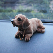 Afbeelding in Gallery-weergave laden, Knikkende Hond Auto Decoratie
