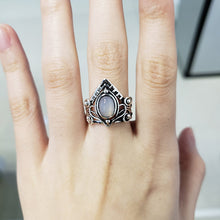 Afbeelding in Gallery-weergave laden, Vintage Maansteen Ring
