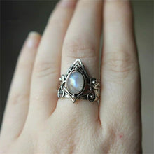 Afbeelding in Gallery-weergave laden, Vintage Maansteen Ring
