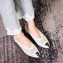 Afbeelding in Gallery-weergave laden, Holle mesh schoenen met spitse neus en stevige hak
