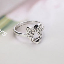 Afbeelding in Gallery-weergave laden, Sterling zilveren ring met engelen hart
