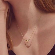 Afbeelding in Gallery-weergave laden, Glanzende ketting met engelenvleugels
