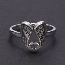 Afbeelding in Gallery-weergave laden, Sterling zilveren ring met engelen hart
