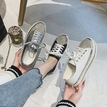 Afbeelding in Gallery-weergave laden, Diamond zilveren leren sneakers
