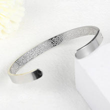 Afbeelding in Gallery-weergave laden, Carved bracelet
