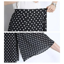 Afbeelding in Gallery-weergave laden, Zwarte culotte van chiffon met stippen

