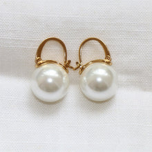 Afbeelding in Gallery-weergave laden, Pearl Drop Earrings
