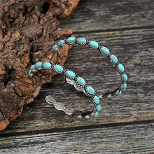 Afbeelding in Gallery-weergave laden, Vintage C-vormige Turquoise hoepel oorbellen
