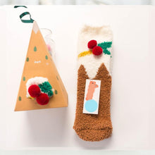 Afbeelding in Gallery-weergave laden, Zachte warme sokken van koraalfleece met kerstthema (4 paar)
