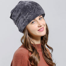 Afbeelding in Gallery-weergave laden, Zachte winter muts met strass steentjes
