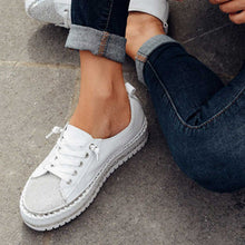 Afbeelding in Gallery-weergave laden, Diamond zilveren leren sneakers
