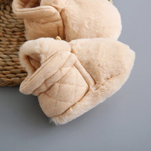 Afbeelding in Gallery-weergave laden, Baby Cartoon pluche katoenen schoenen
