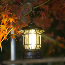Afbeelding in Gallery-weergave laden, Draagbare retro-kampeer lamp

