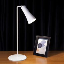 Afbeelding in Gallery-weergave laden, 3-in-1 magnetische draagbare tafellamp
