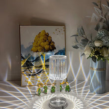 Afbeelding in Gallery-weergave laden, Aanraak bediening Gatsby kristallen lamp
