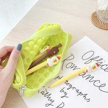 Afbeelding in Gallery-weergave laden, Voorverkoop--Pop Bubble Pencil Case
