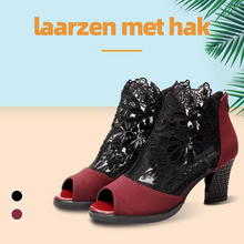 Afbeelding in Gallery-weergave laden, Lace Mesh Insert Chunky Heeled Boots
