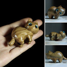 Afbeelding in Gallery-weergave laden, Handgemaakte houten gesneden katten
