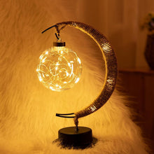 Afbeelding in Gallery-weergave laden, Handgemaakte Twine Rattan Bal LED Maanvormige Lamp
