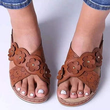 Afbeelding in Gallery-weergave laden, Sandalen met plateauzool in effen kleur

