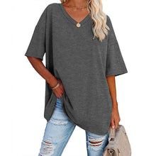 Afbeelding in Gallery-weergave laden, Dames T-shirt met V-hals
