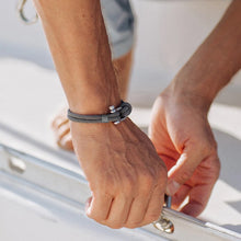 Afbeelding in Gallery-weergave laden, U-vormige gesp nylon gevlochten armband
