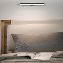 Afbeelding in Gallery-weergave laden, Magnetic Rechargeable Long Battery Life Touch Lamp

