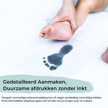 Afbeelding in Gallery-weergave laden, Knoeivrije baby-afdrukset voor handen en voeten
