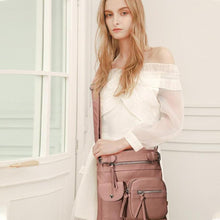 Afbeelding in Gallery-weergave laden, Waterproof Crossbody Bag
