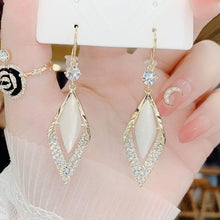 Afbeelding in Gallery-weergave laden, Diamant Zirkoon Fashion Oorbellen
