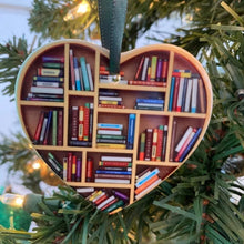 Afbeelding in Gallery-weergave laden, Boek Lovers Hart Ornament
