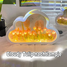Afbeelding in Gallery-weergave laden, Wolken Tulp Lamp
