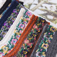 Afbeelding in Gallery-weergave laden, 🧦🪻Vintage geborduurde bloemensokken (5 paar)
