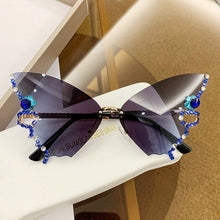 Afbeelding in Gallery-weergave laden, Zonnebril met diamanten vlinder
