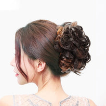 Afbeelding in Gallery-weergave laden, Bun Clipping Flower Bud-pruik
