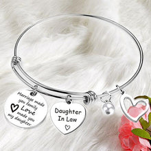 Afbeelding in Gallery-weergave laden, Daughter in Law Bracelet
