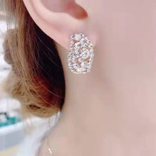 Afbeelding in Gallery-weergave laden, Glitter oorbellen met volledige strass-uitsparing
