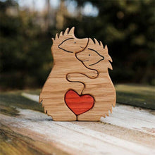 Afbeelding in Gallery-weergave laden, Dieren knuffelen decoratie gemaakt van hout
