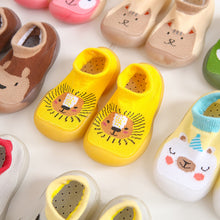 Afbeelding in Gallery-weergave laden, Antislip babyslofjes met dierenpatroon
