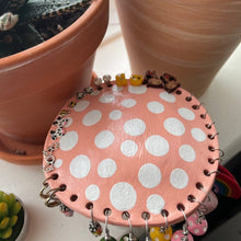 Afbeelding in Gallery-weergave laden, Leuke Paddestoel Oorbel Houder
