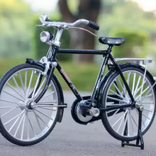 Afbeelding in Gallery-weergave laden, Retro Fietsmodel Ornament
